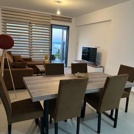 Apartamento Deja Blue Kalogrea