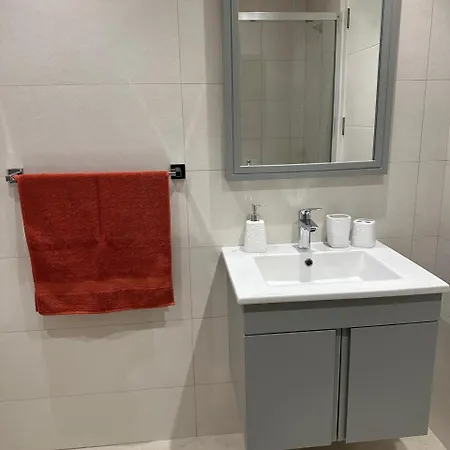 Deja Blue Apartment *